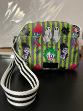 Load image into Gallery viewer, Itty Bitty Creepy Pumpkin Bowler